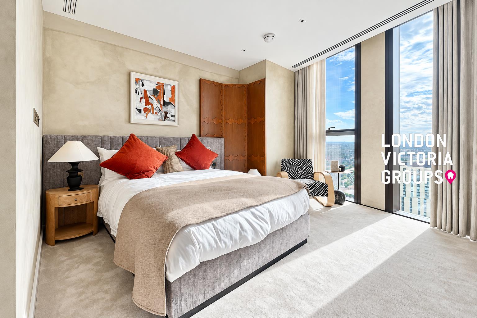 8 Carnation Way, LONDON